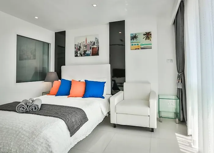 City Center Residence 7B